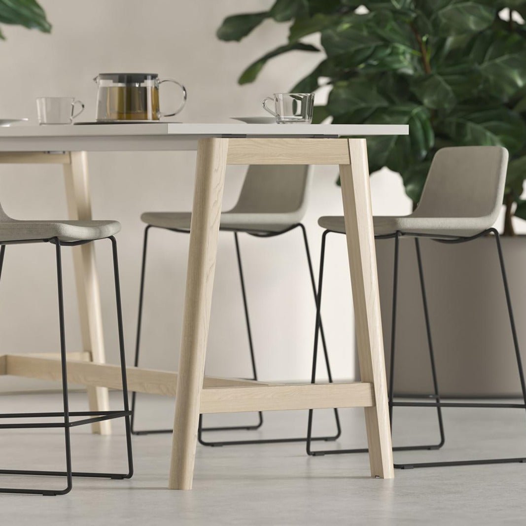 Hochtisch Arco X1 HPL mit Holzbeinen - Kasedia.store