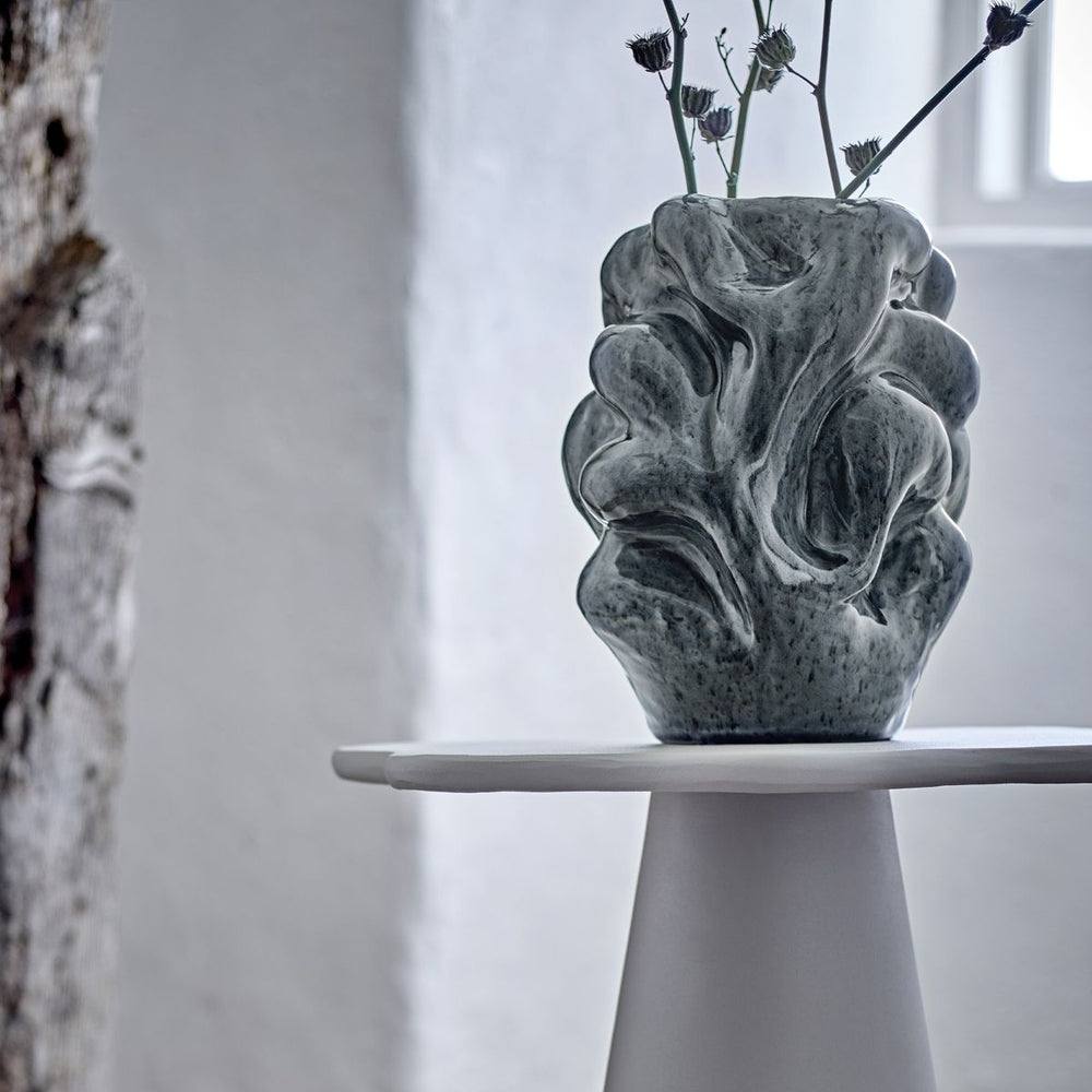 
                  
                    Vuelle Vase - Kasedia.store
                  
                